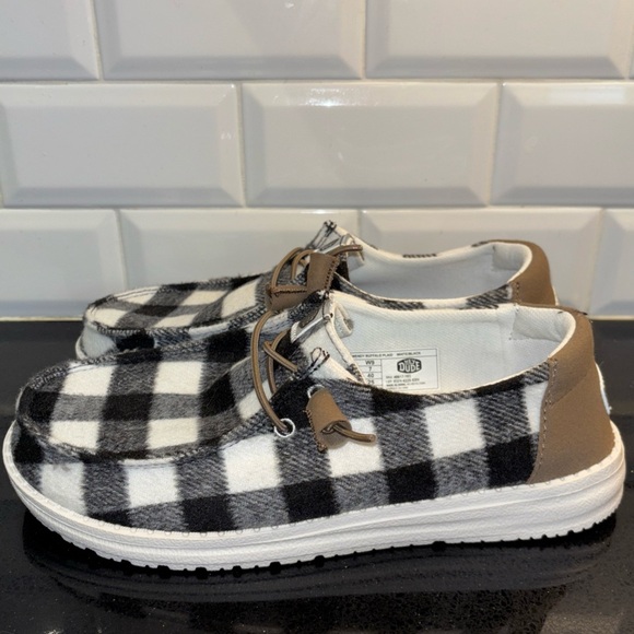 Hey Dude Wendy Buffalo Plaid Shoes Size 9 - Picture 4 of 8